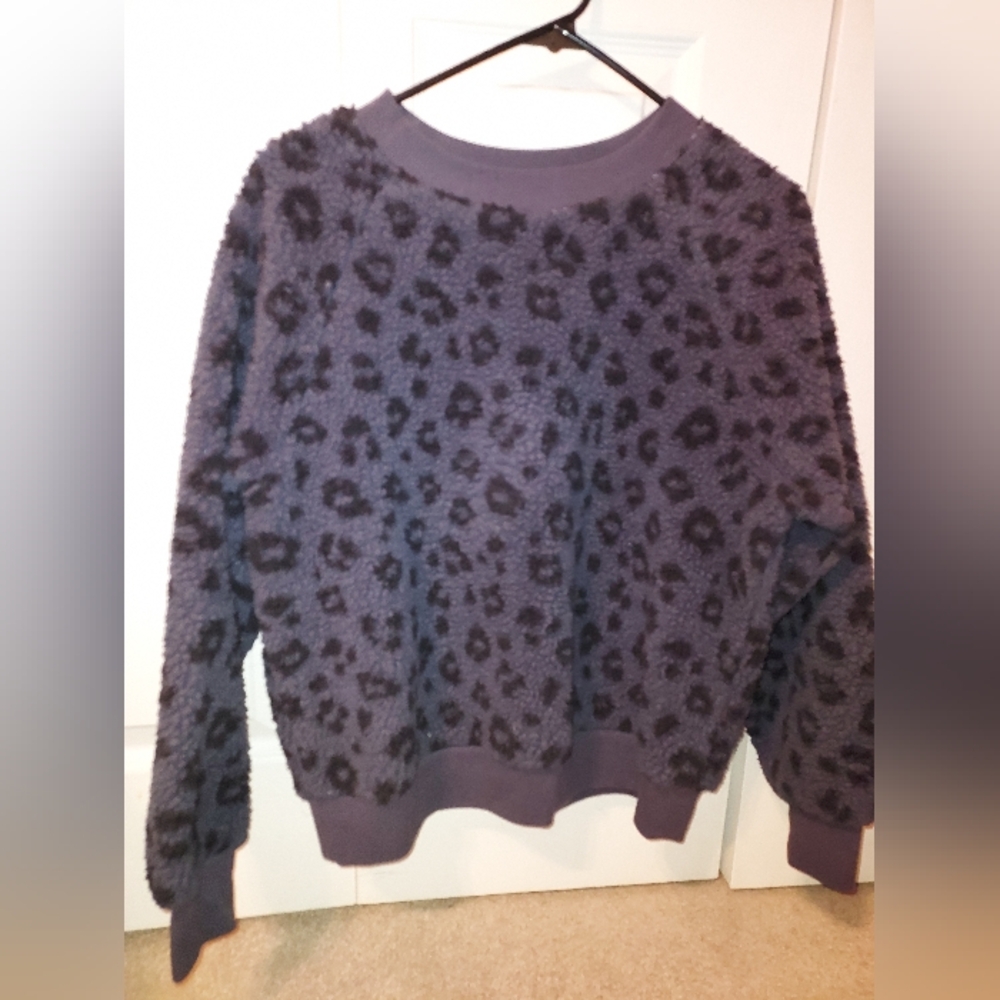 Women's Small Old Navy Leopard Print Sweatshirt